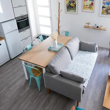 Maison Mitoyenne Centre-ville, A Deux Pas Du Port De Peche 4 Personnes Feriehus Les Sables-dʼOlonne
